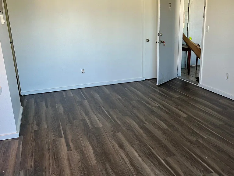 4-610 Moses Ln S #3 — Photo 5