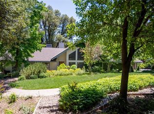 49501 Meadowwood Rd, Oakhurst, CA 93644