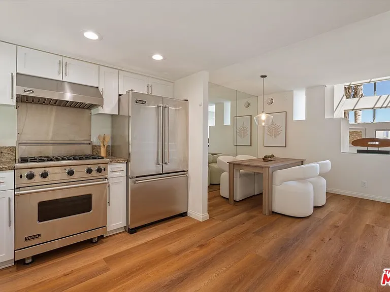 821 Bay St #C1 — Photo 9