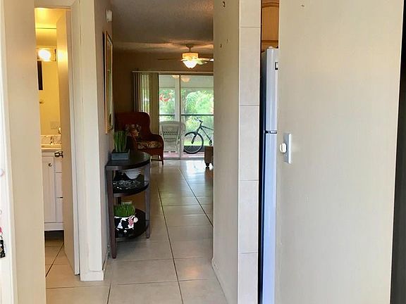 2nd image of 2601 NE 14th Street Causeway #137
