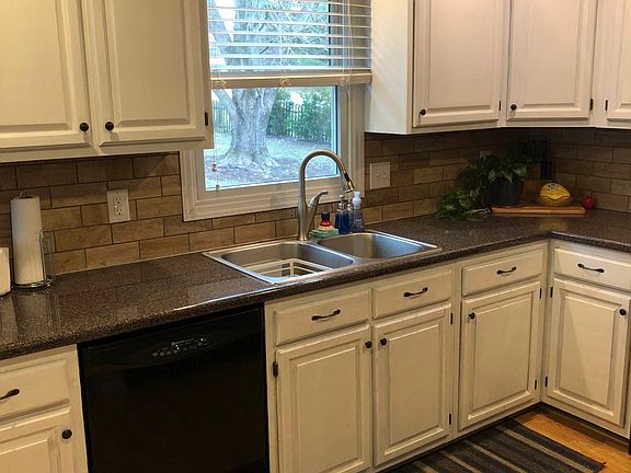 4th image of 1049 S Graywell Dr