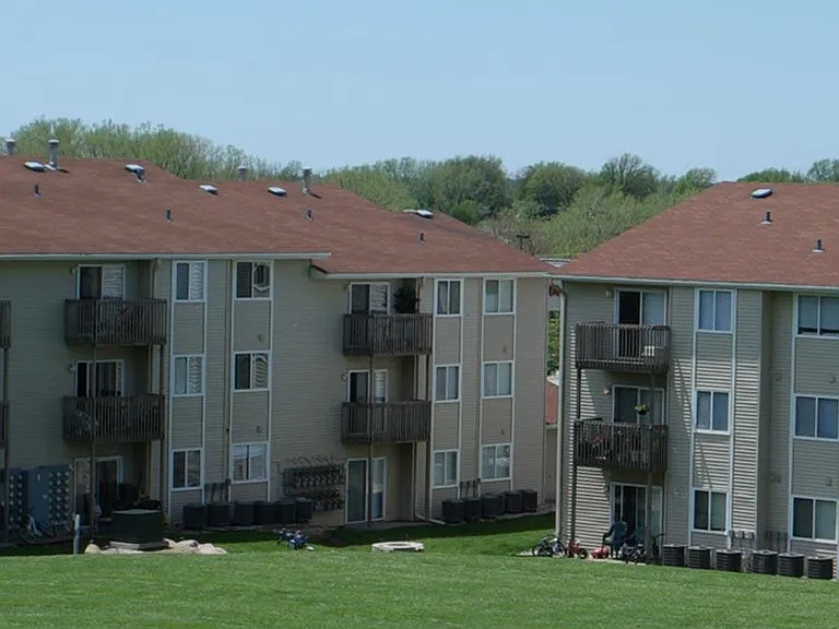 Residences at Fox Pointe — Photo 1