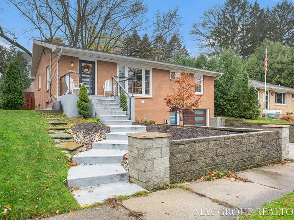 1576 E Terrace St NE, Grand Rapids, MI 49503