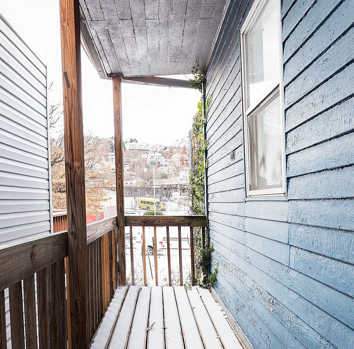 3 bed, 1000 sqft, $1,825 — Photo 2
