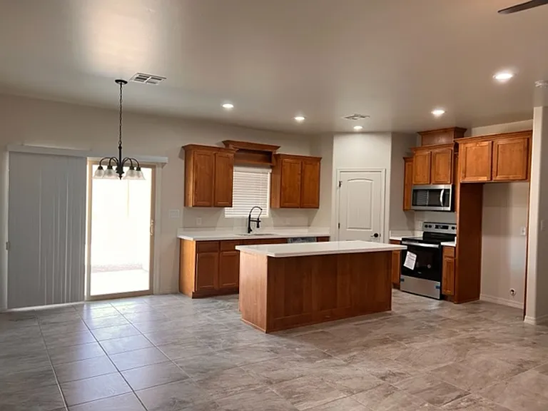 13235 S Renee Ave — Photo 4