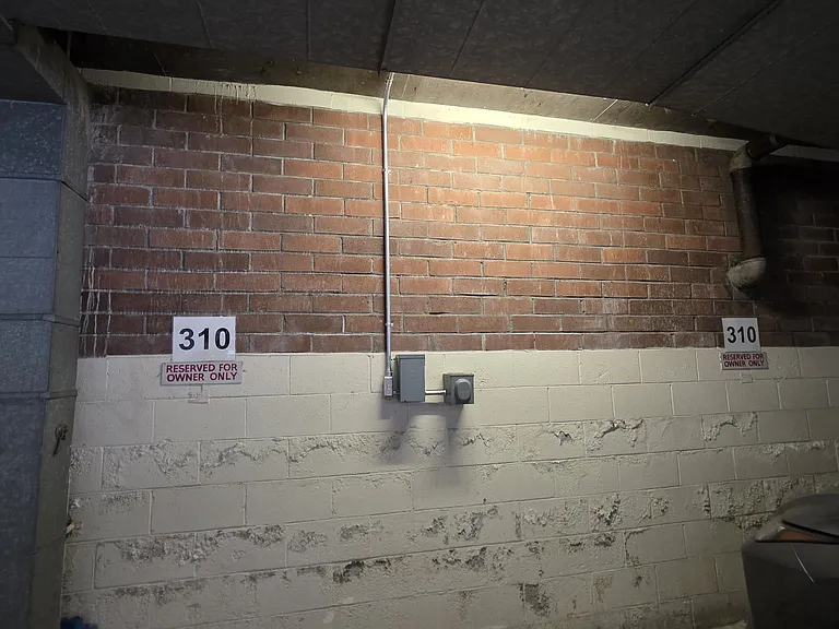 4477 Wilshire Blvd #310 — Photo 31