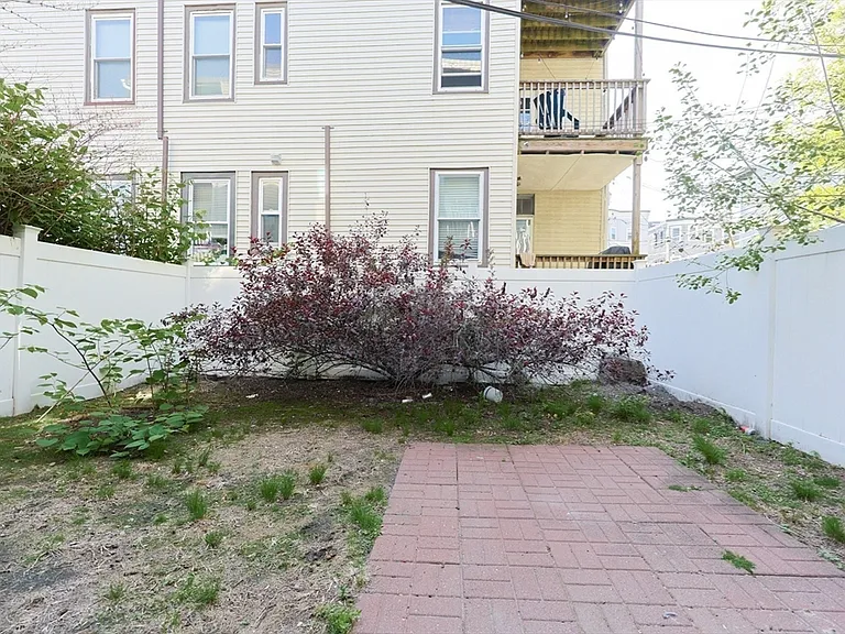 O St — Photo 13