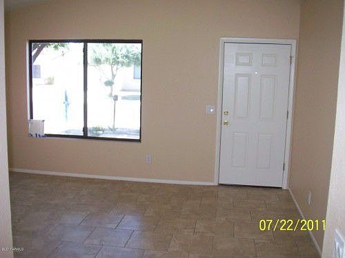 5th image of 8527 W College Dr