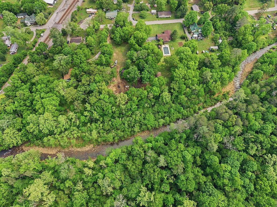 1st image of 205 & 207 Leggett Rd