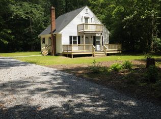 72 Mehixon Creek Ln, Manquin, VA 23106