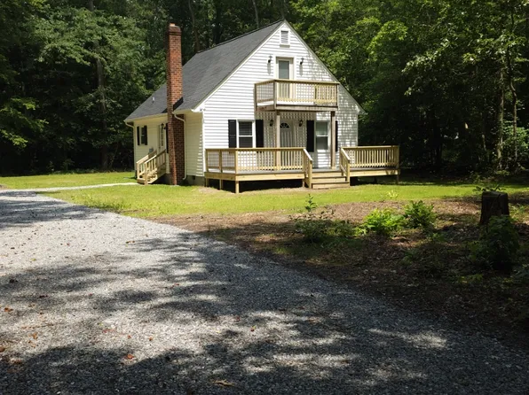 72 Mehixon Creek Ln, Manquin, VA 23106