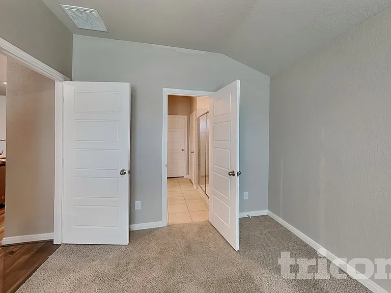 13542 Paxton Blvd — Photo 5