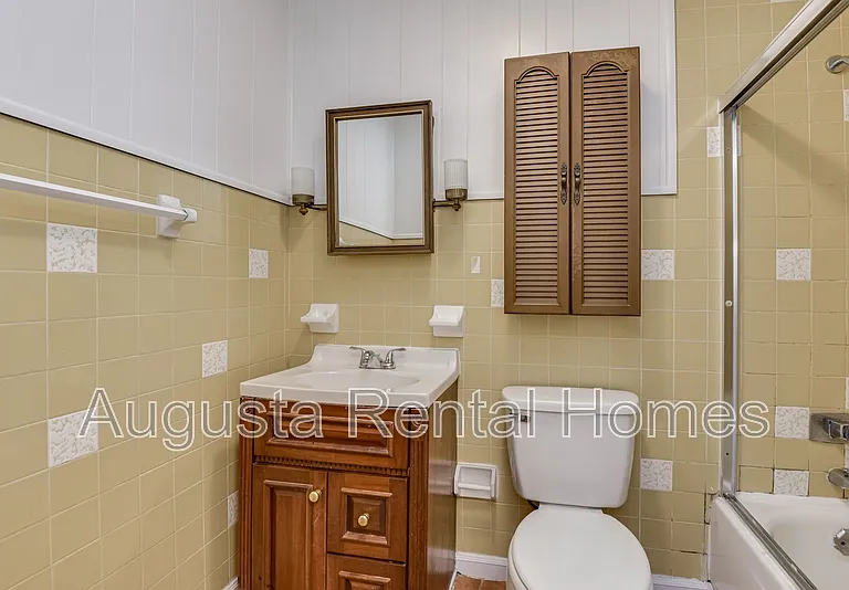 3330 Young Forest Dr — Photo 23