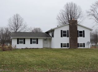 2091 Zircon St NE, Canton, OH 44721