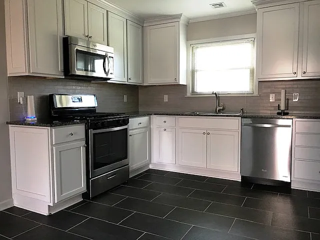 1342 E 45th St — Photo 3