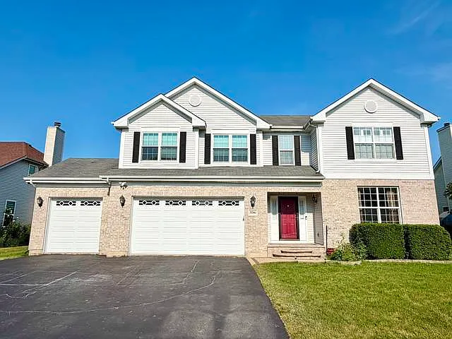 4 bed, 2.5 bath, 2862 sqft, $3,700 — Photo 1