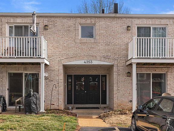 3rd image of 4353 Chateau De Ville Dr APT H