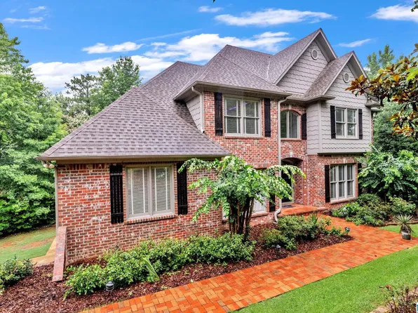 394 Greystone Glen Cir, Birmingham, AL 35242