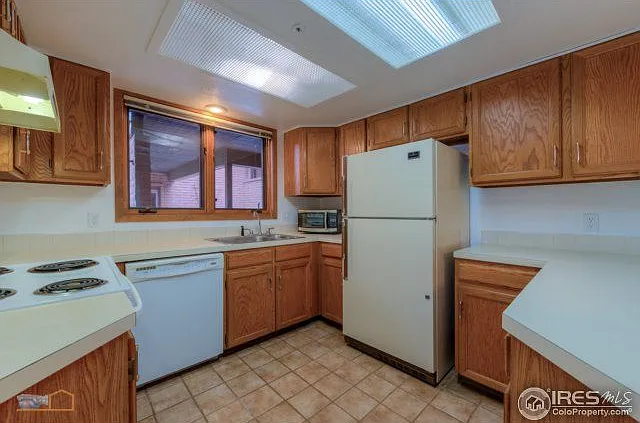 4415 kitchen - Copy_07172018