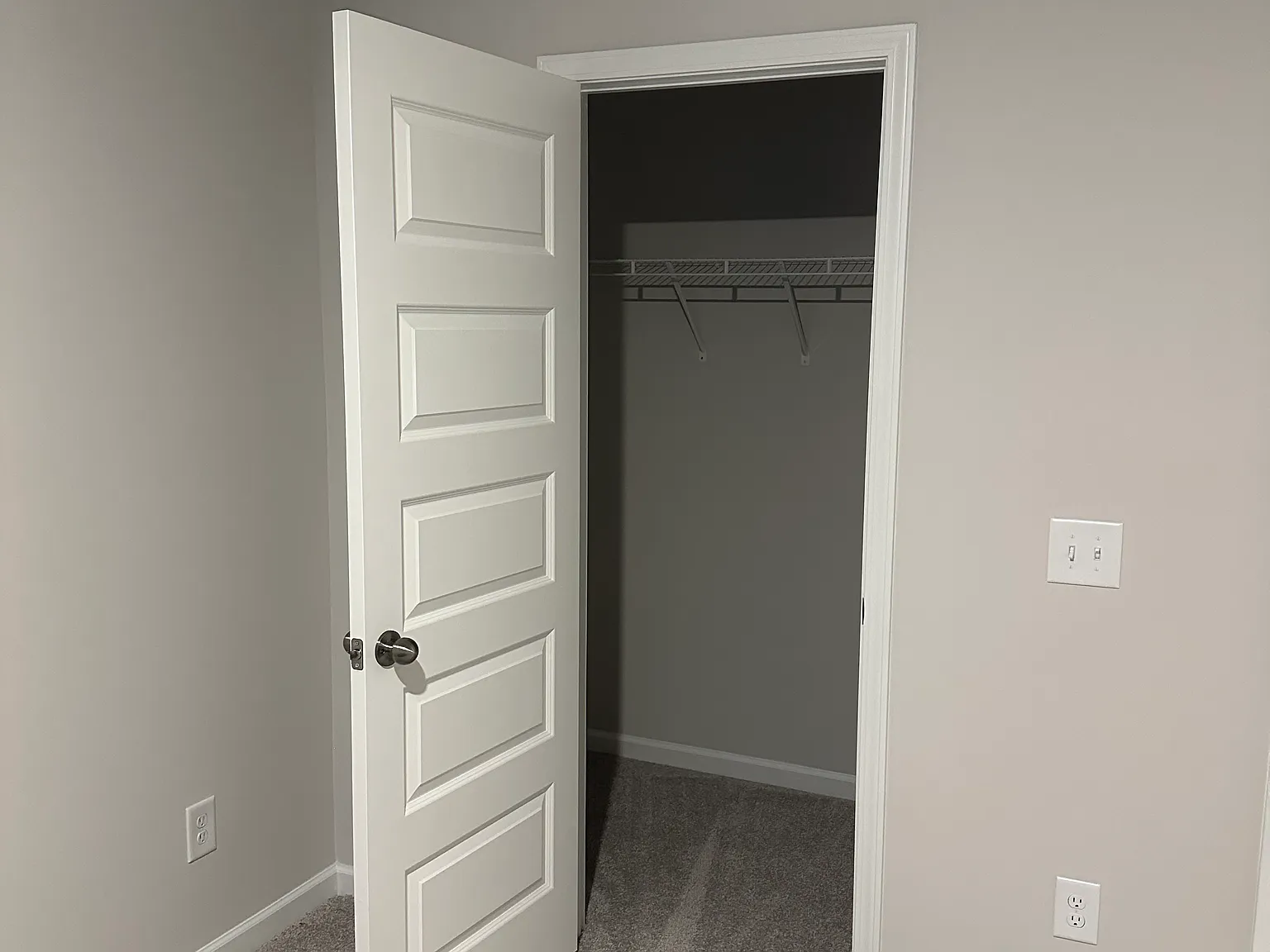 4015 E Associate Dr — Photo 4