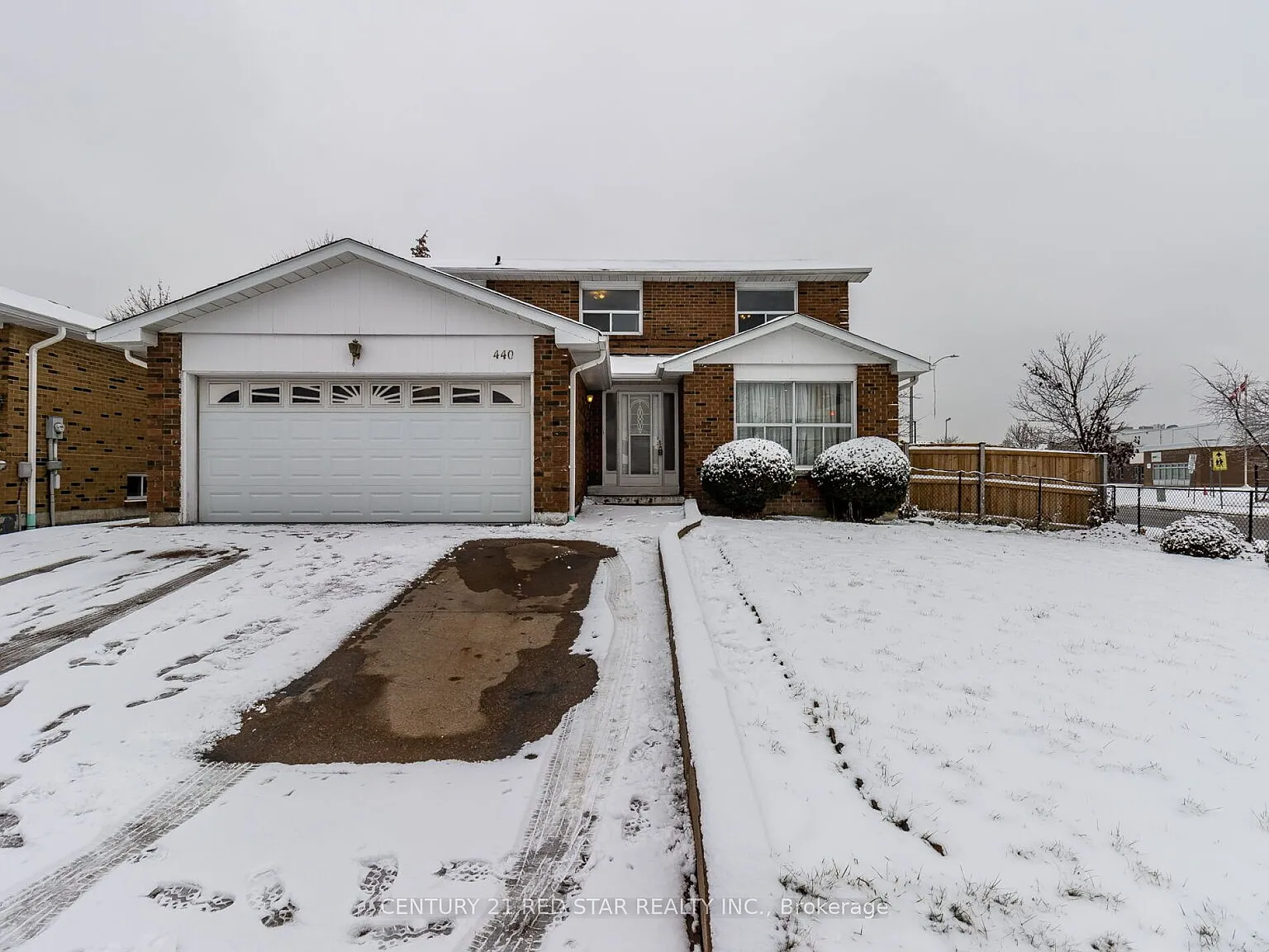 3 bed, $2,300 — Photo 1