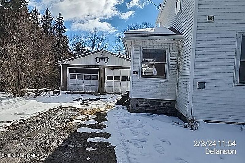 2nd image of 897 N Knight Road