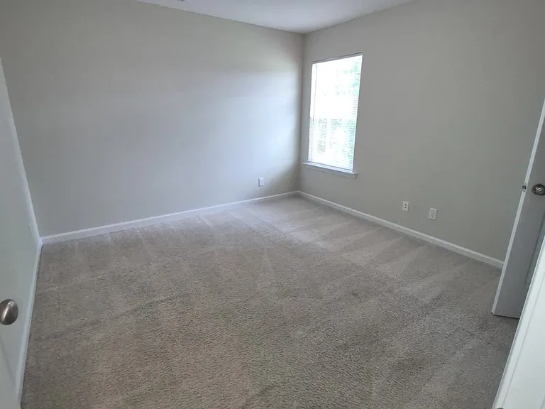 33 Trask Cir — Photo 16