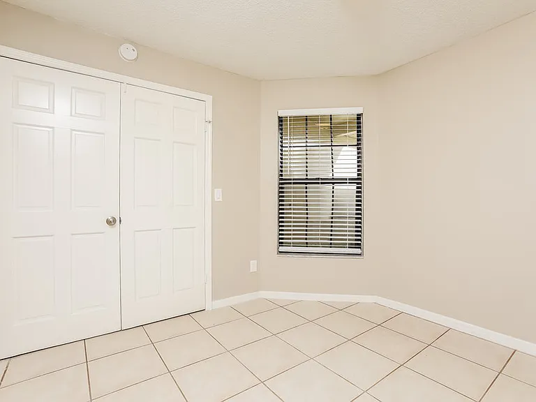 1003 Vernon Loop — Photo 12