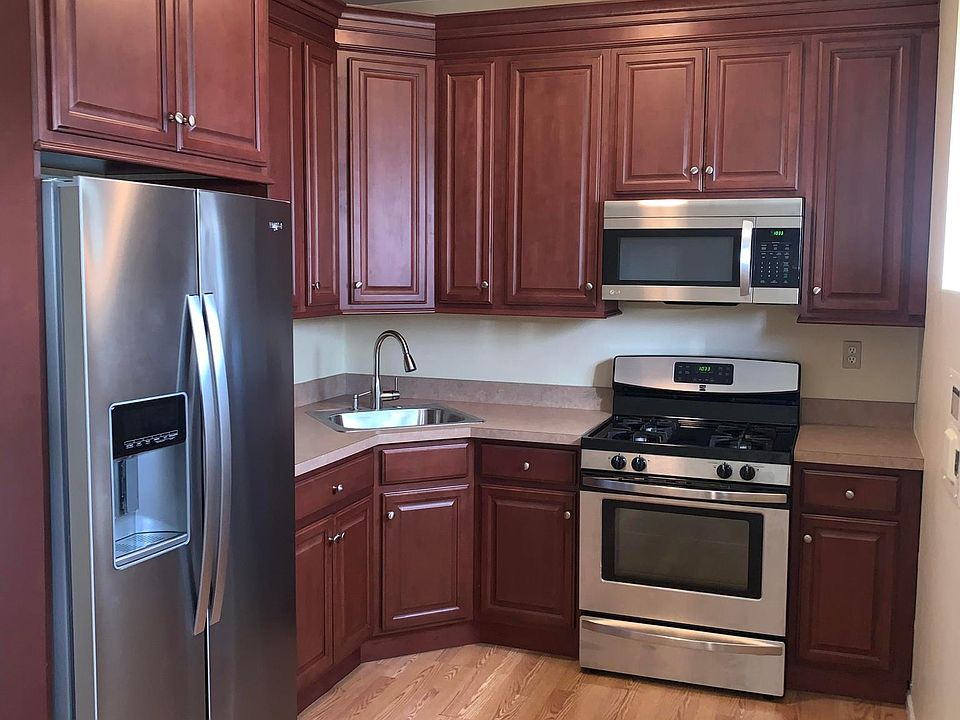 1st image of 51 Parker St #2