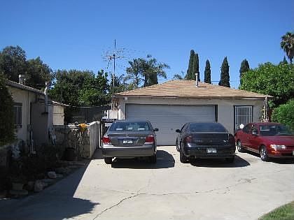 2nd image of 4229 W Lilac Ave