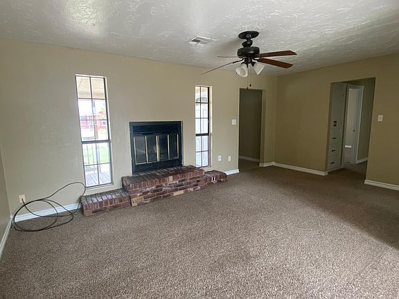 3rd image of 728 NW 31st St