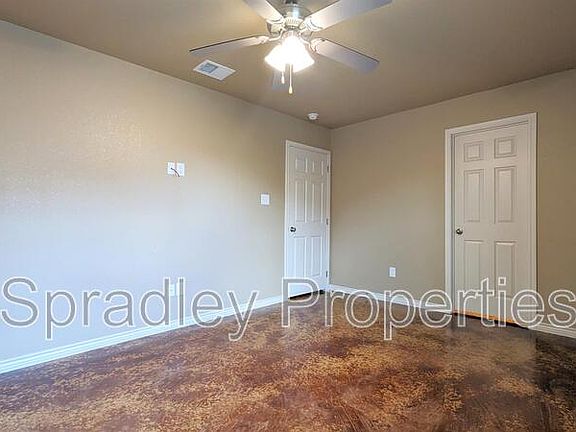 4th image of 1012B Kerr Ct
