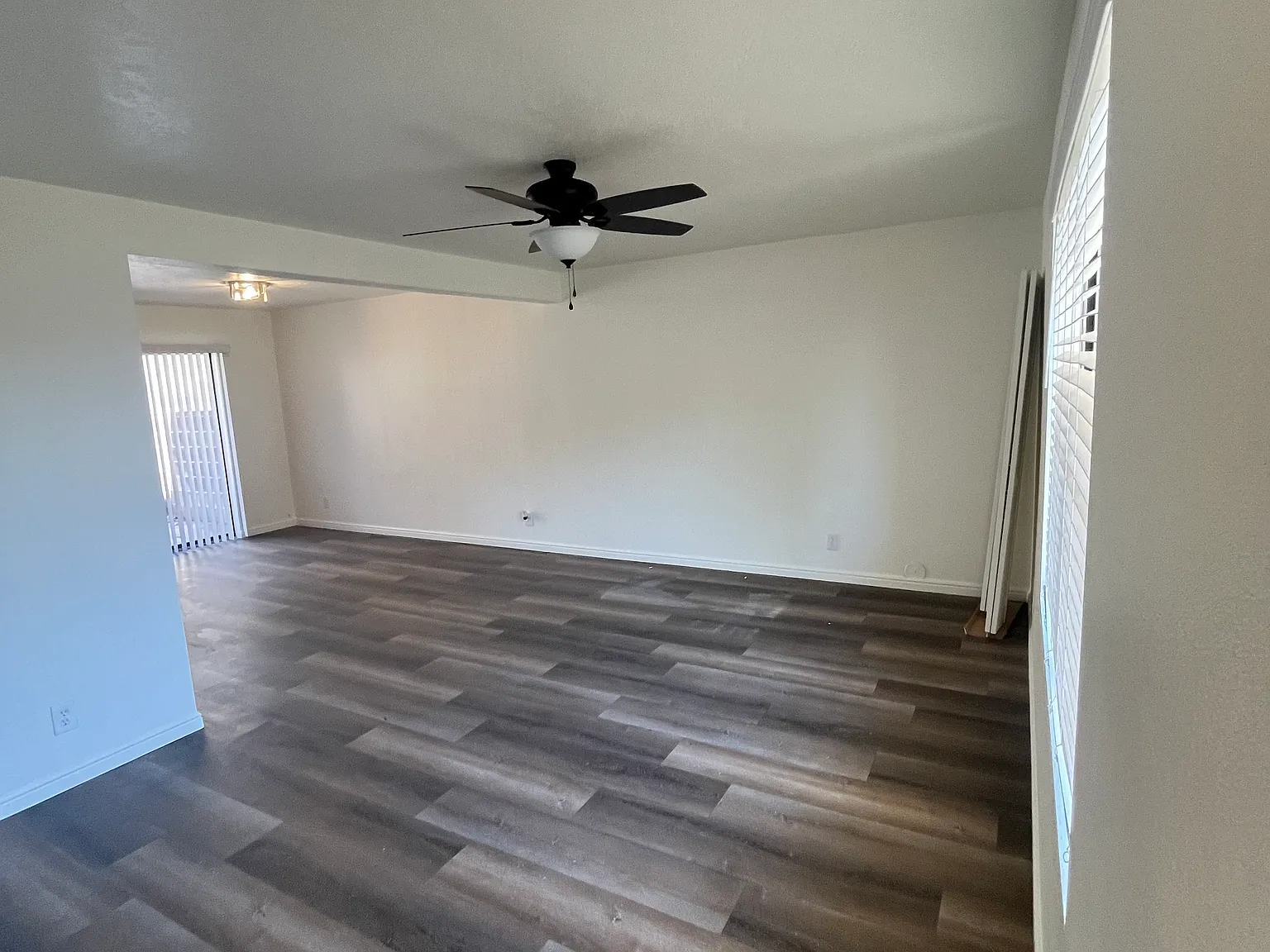 3 bed, 1.5 bath, 1134 sqft, $1,500 — Photo 3