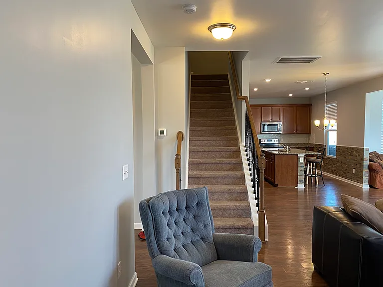 2429 Miranda Dr — Photo 40