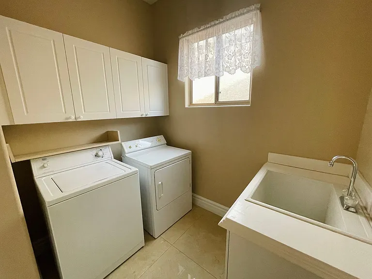 231 Cliff Valley Dr — Photo 33