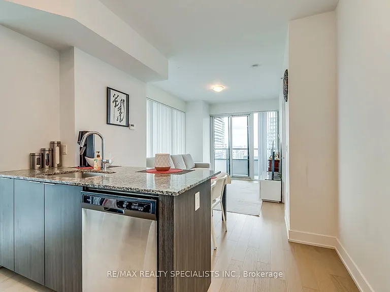 20 Shore Breeze Dr #1404 — Photo 14