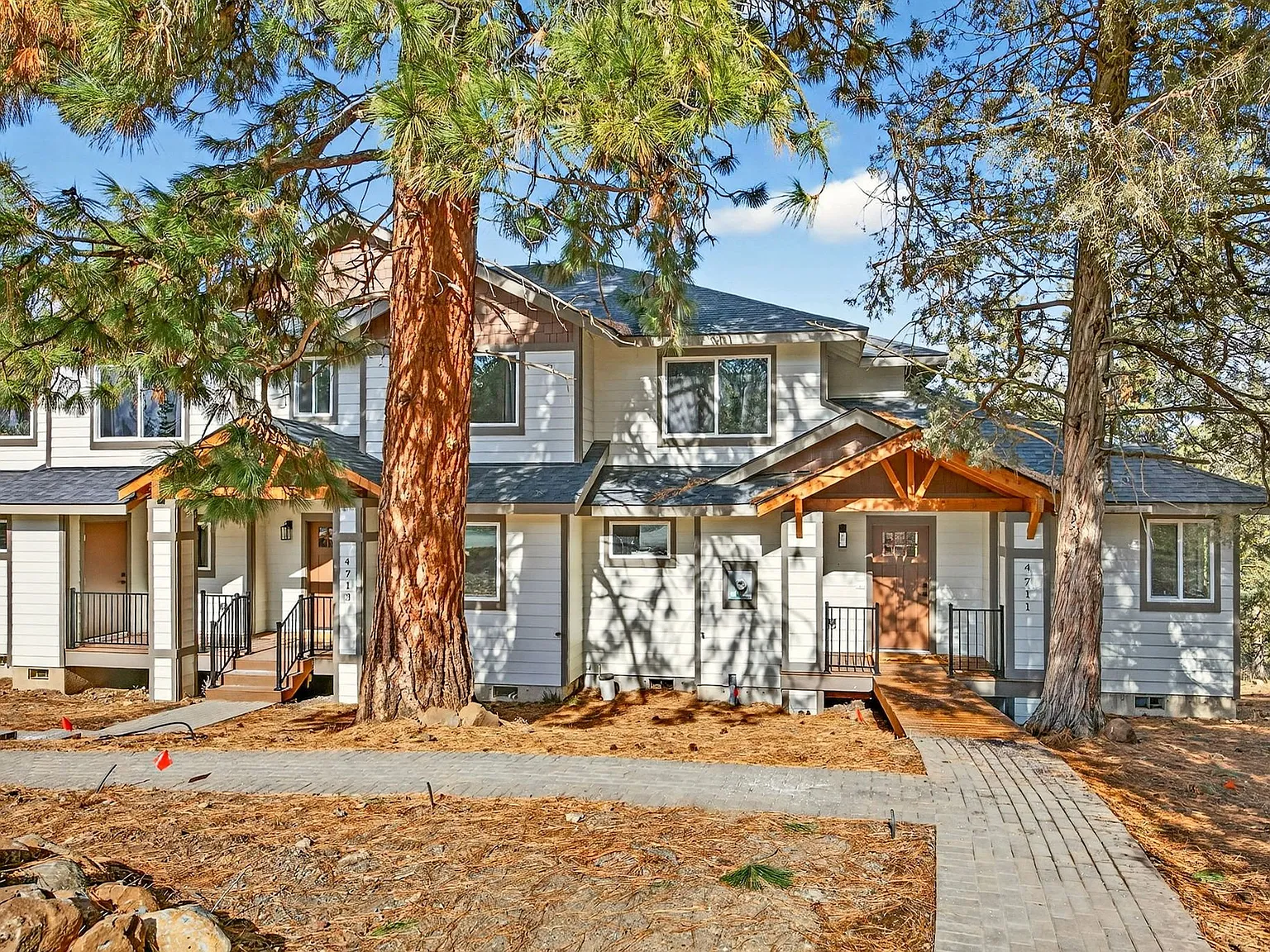 Brand new Townhome in Running Y Resort! — Photo 1
