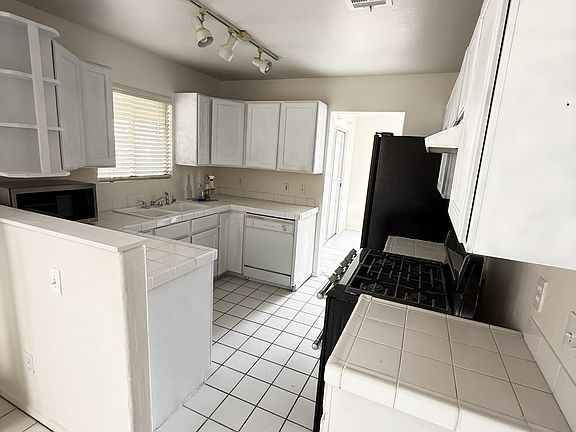 2nd image of 8210 Broward Ln
