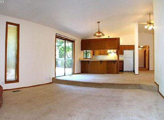 5th image of 15406 SE Stevenson Dr