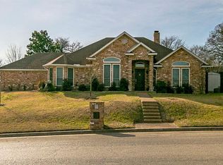 1908 Country Brook Dr, Weatherford, TX 76087
