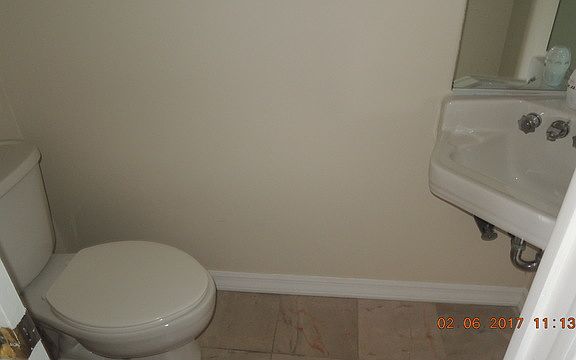 5th image of 2056 Country Club Dr