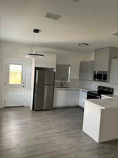 312 W Campeche Ave #1