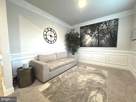 5th image of 28 Buttercup Cir