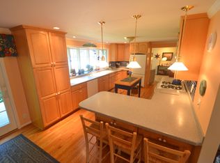 67 Cobbles Dr, Penfield, NY 14526
