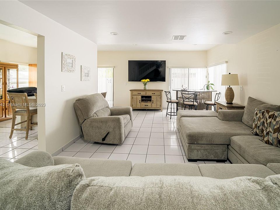Westwind Lakes Garden Hom Apartments Miami, FL Zillow