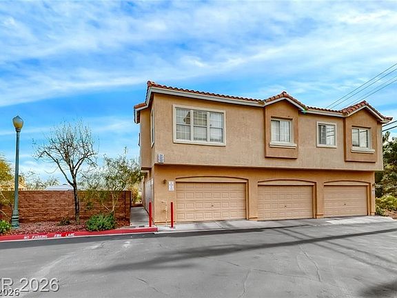2nd image of 104 Harbor View Dr #104