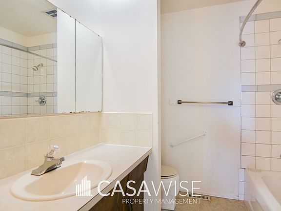 5th image of 6805 36a Ave NW