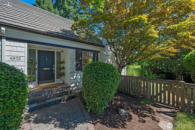 2nd image of 4902 NE 70th Street