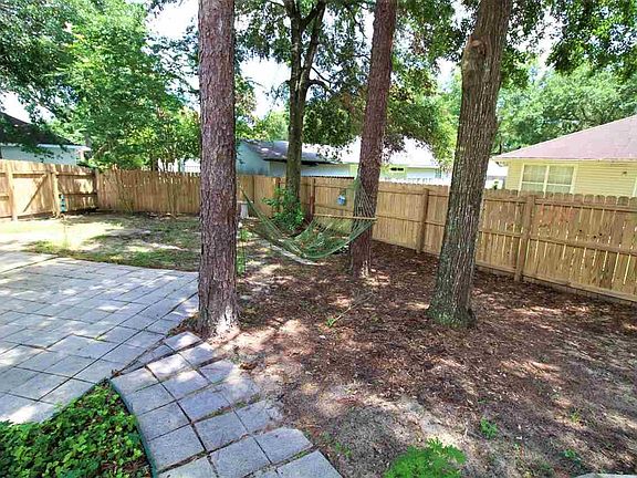 4th image of 8642 Ramble Woods Dr