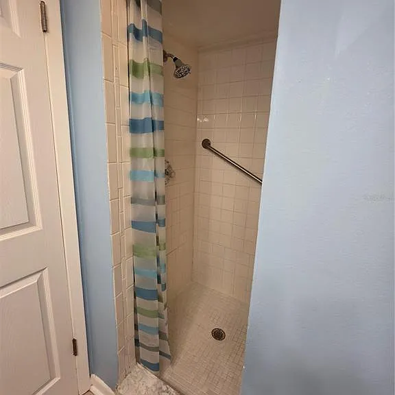 3824 Saxon Dr — Photo 21